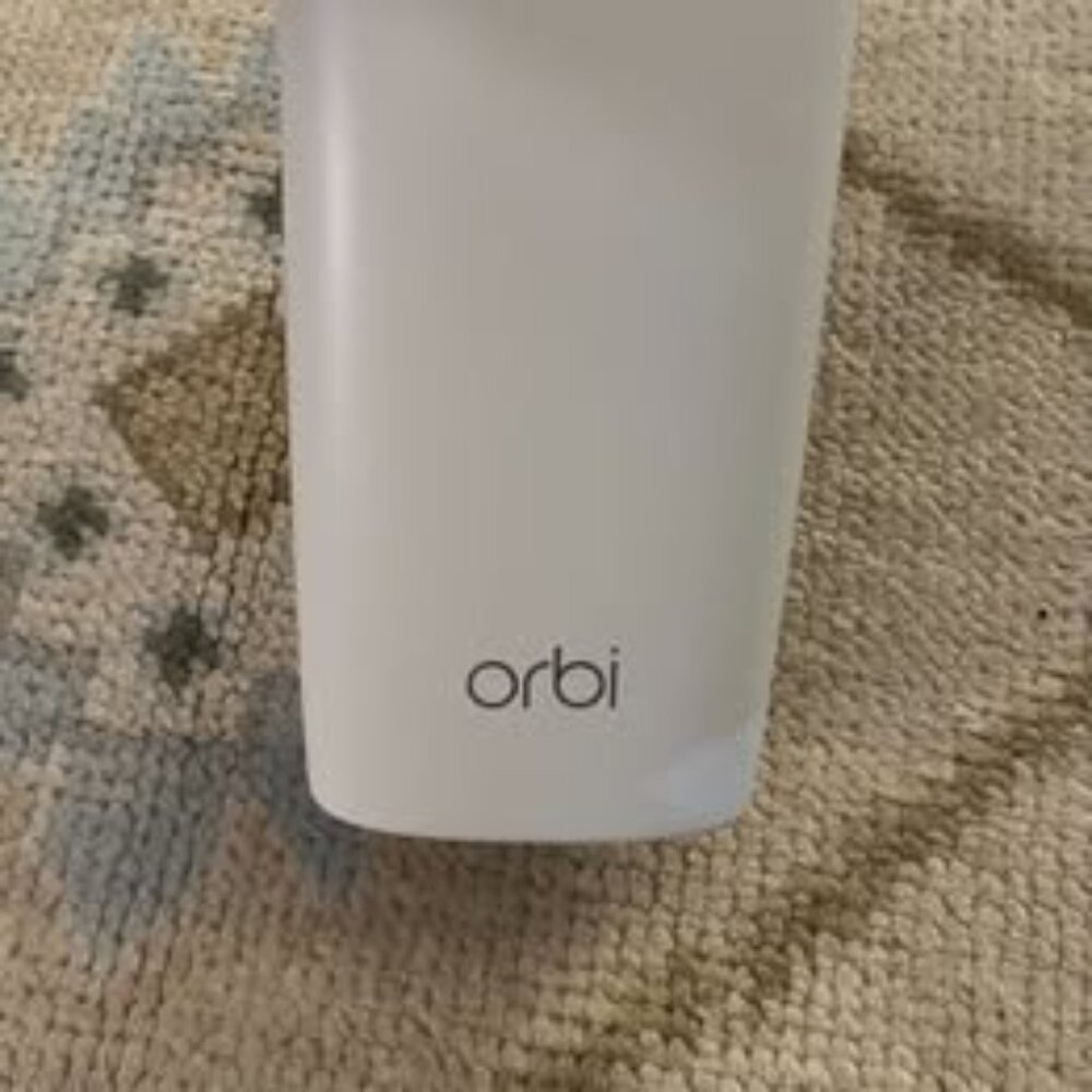 Orbi Plugin Mesh Network Extender